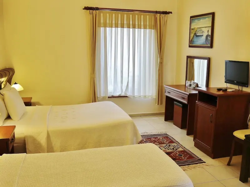 Bacahan Hotel 8