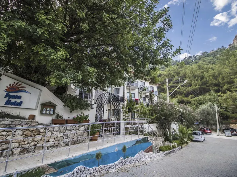 Eden Pyara Hotel 2