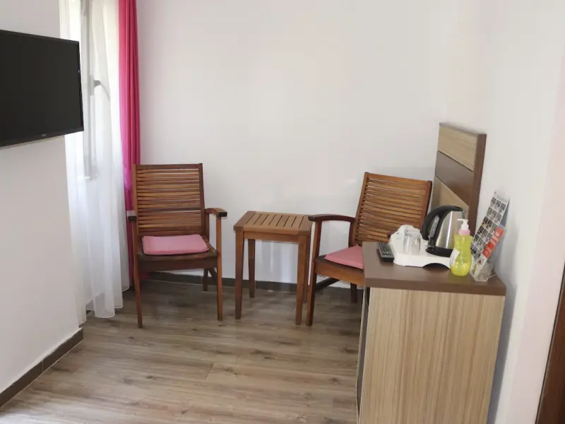 Eden Pyara Hotel 7