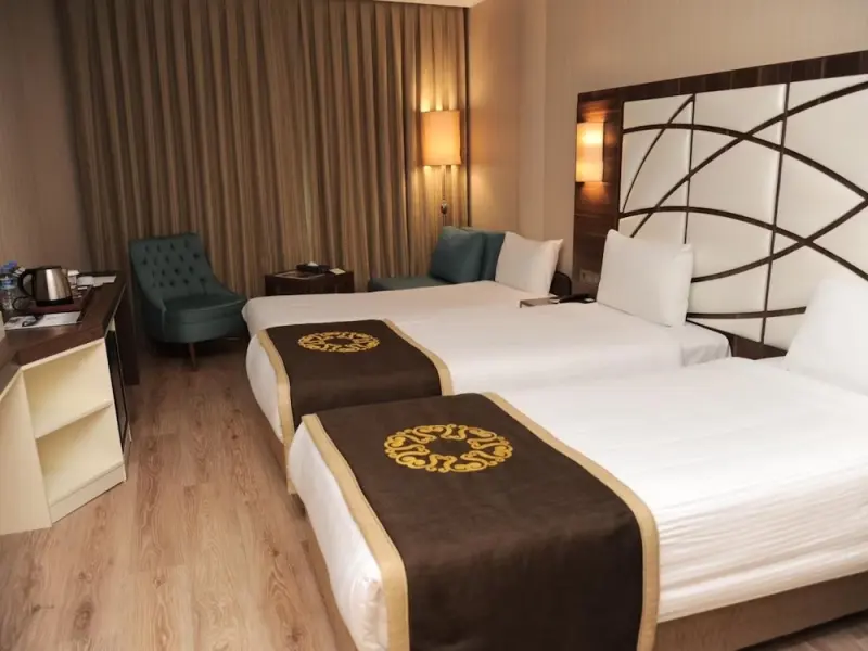 The Grand Mira Business Hotel 37