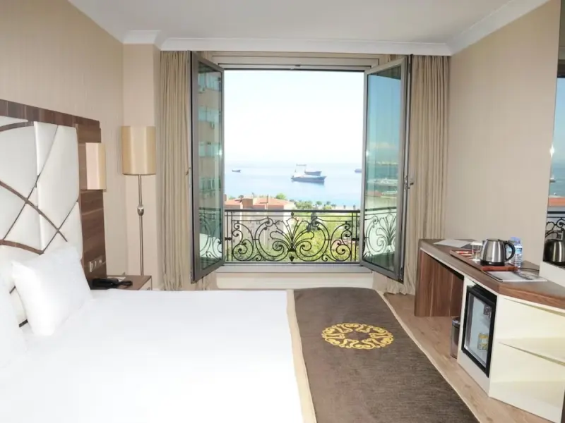 The Grand Mira Business Hotel 8