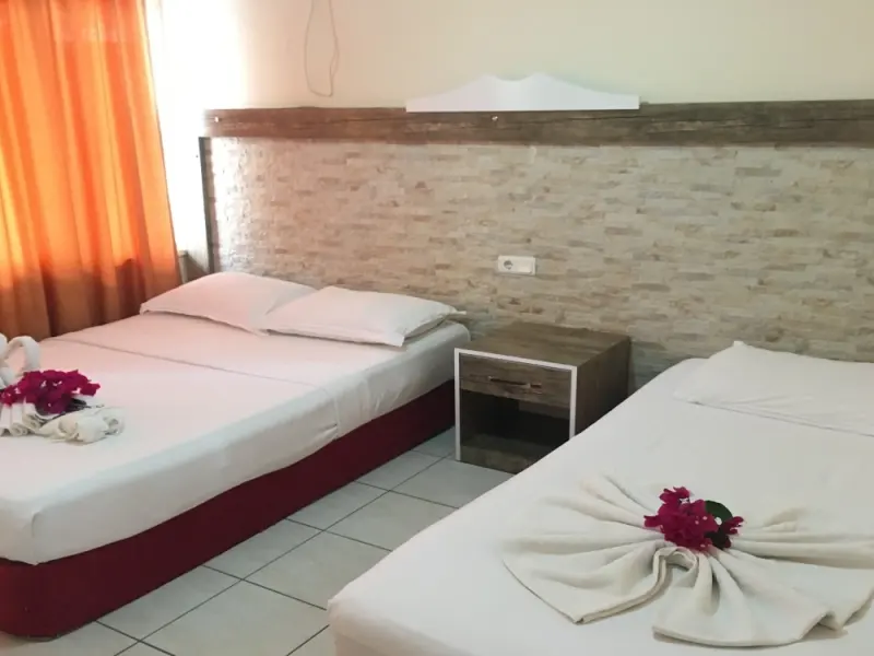 Livane Beach Otel 13