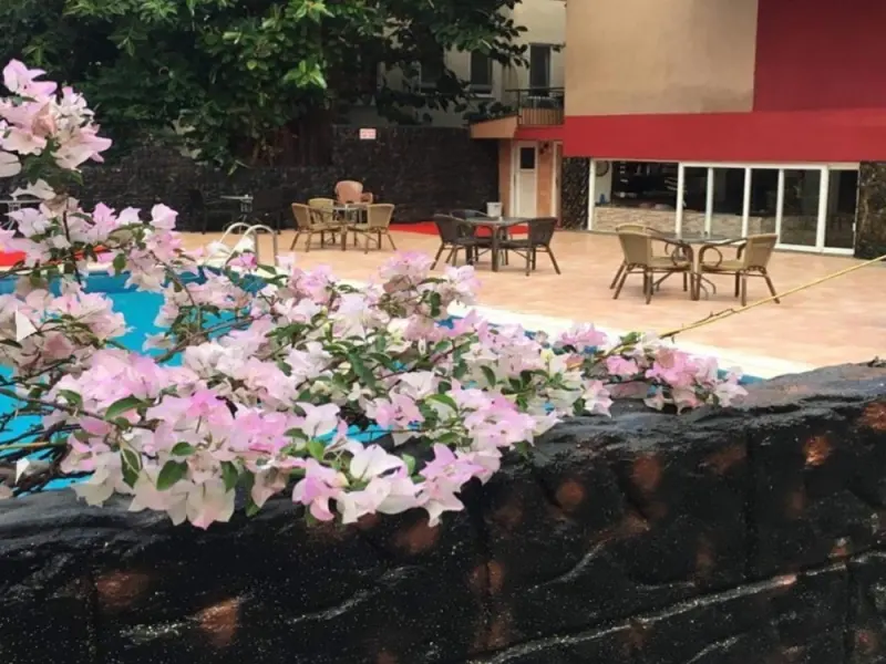 Livane Beach Otel 2