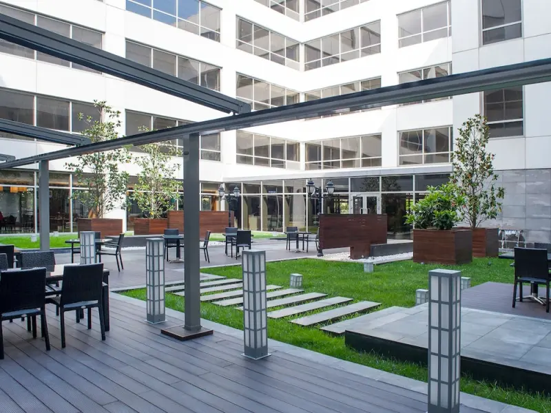 ISG Airport Hotel 11
