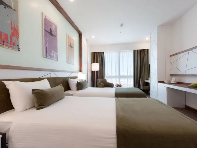 ISG Airport Hotel 6