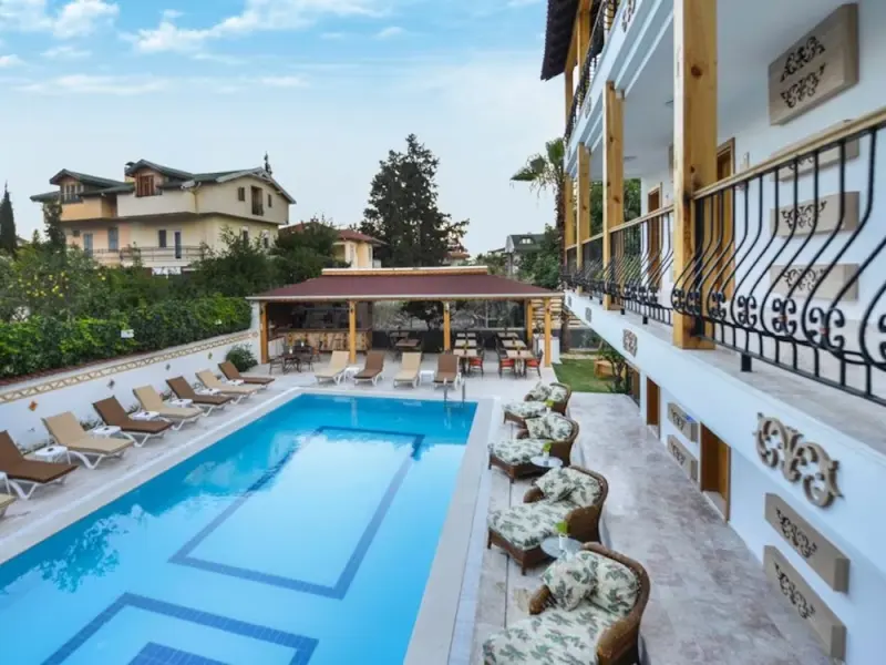 Amore Hotel Teki̇rova 21