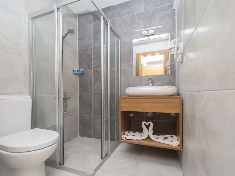 Amore Hotel Teki̇rova 26