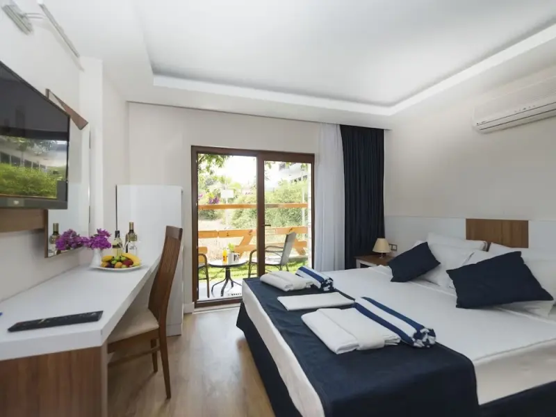Amore Hotel Teki̇rova 30