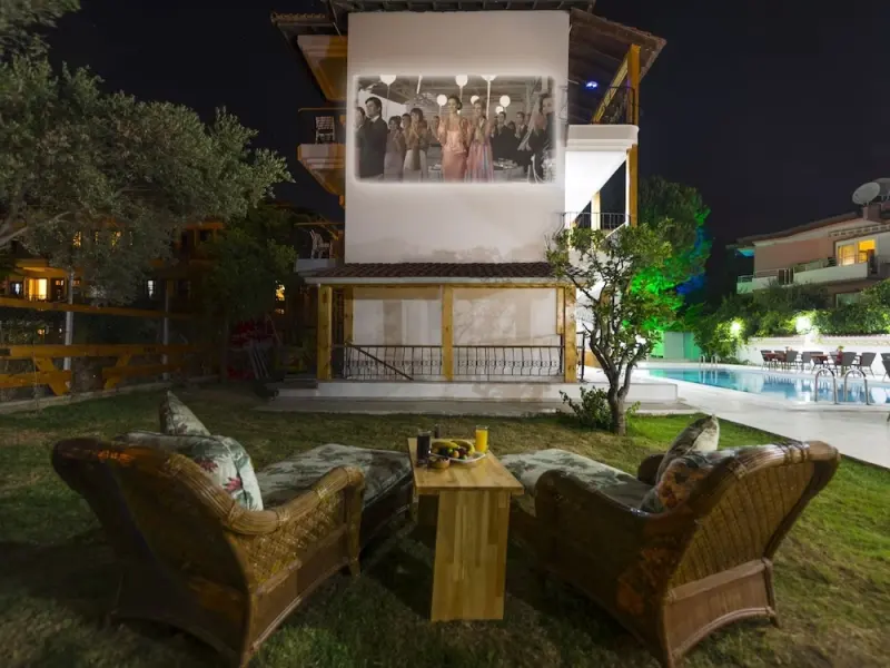 Amore Hotel Teki̇rova 6