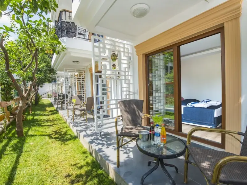 Amore Hotel Teki̇rova 7
