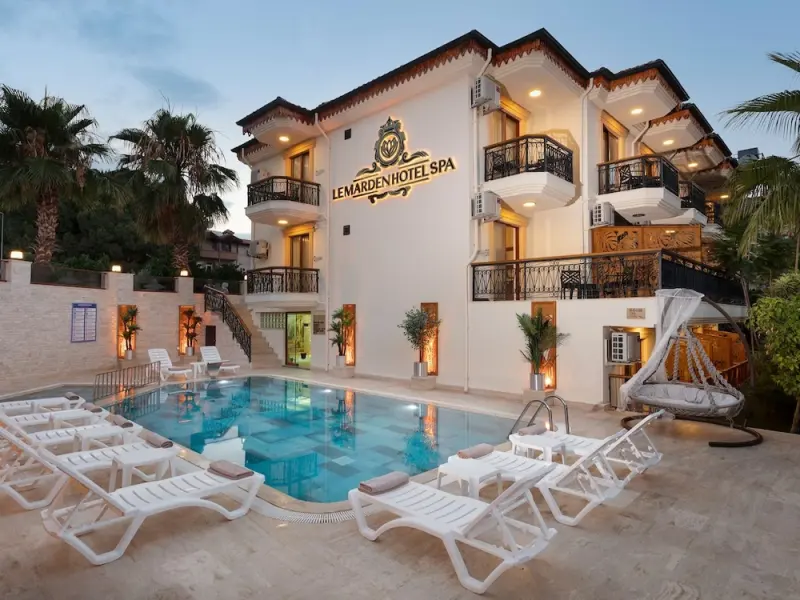 Le Marden Hotel Spa 10