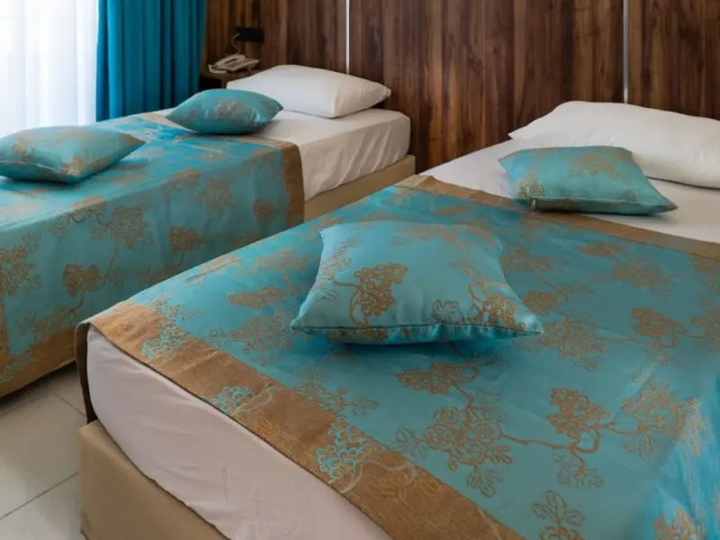 Elijah Hotel 1