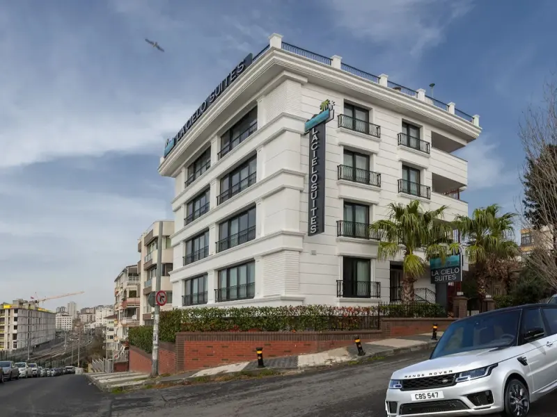 La Cielo Suites 15