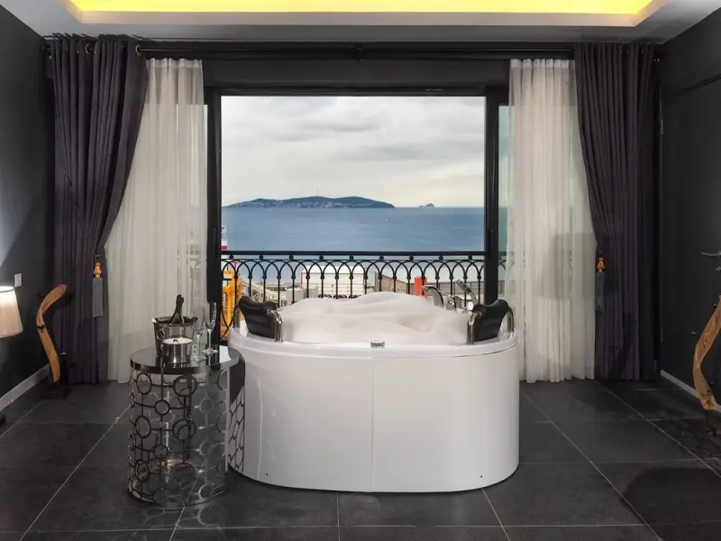 La Cielo Suites 2
