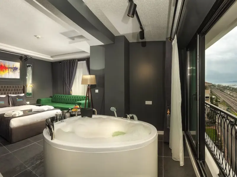 La Cielo Suites 25