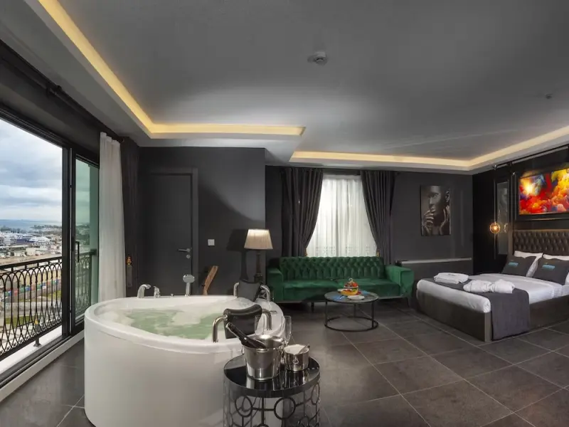 La Cielo Suites 28