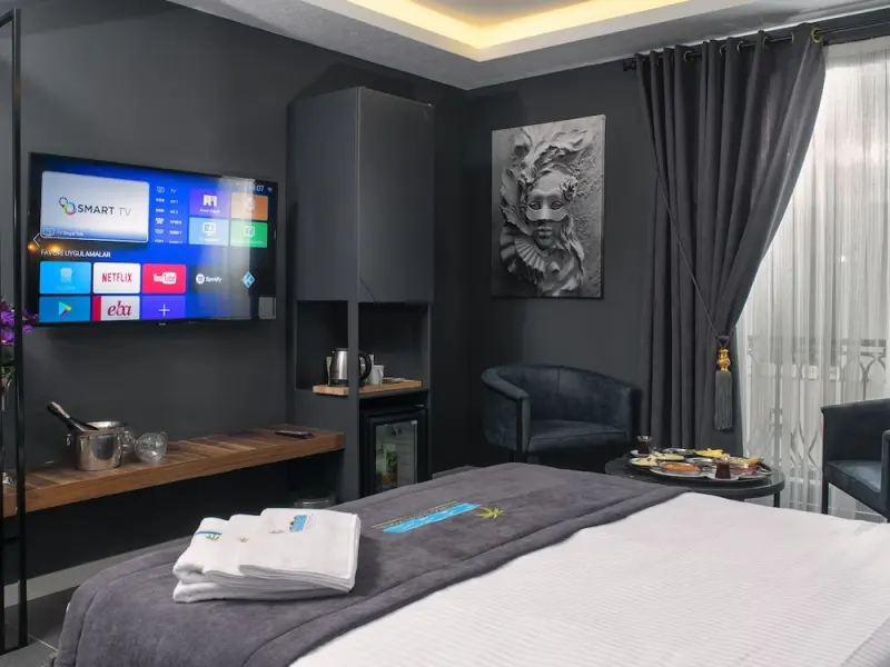 La Cielo Suites 34