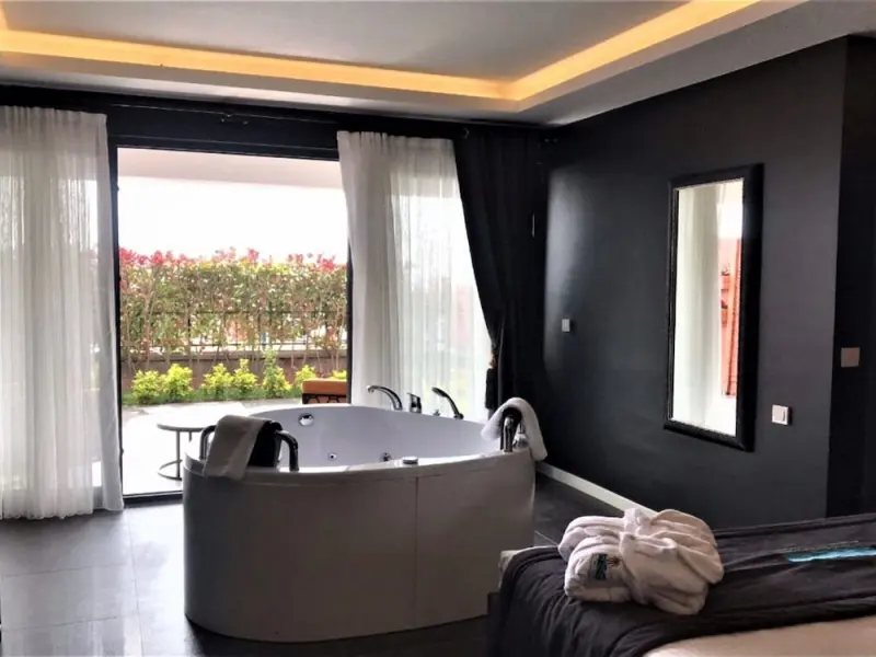 La Cielo Suites 37