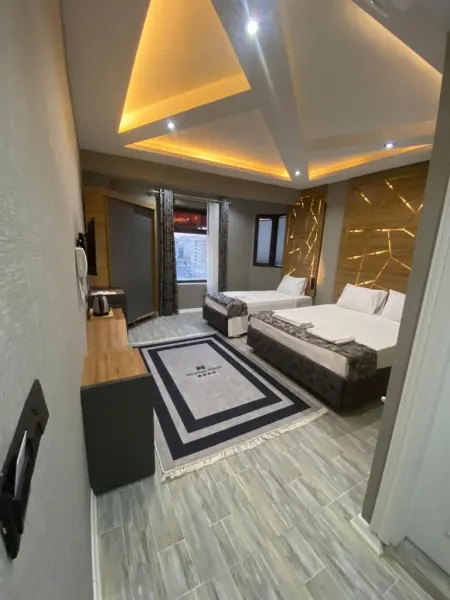 Newton Otel 18