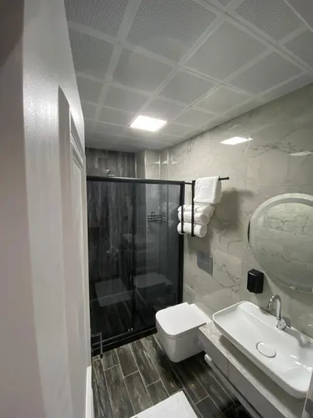 Newton Otel 19