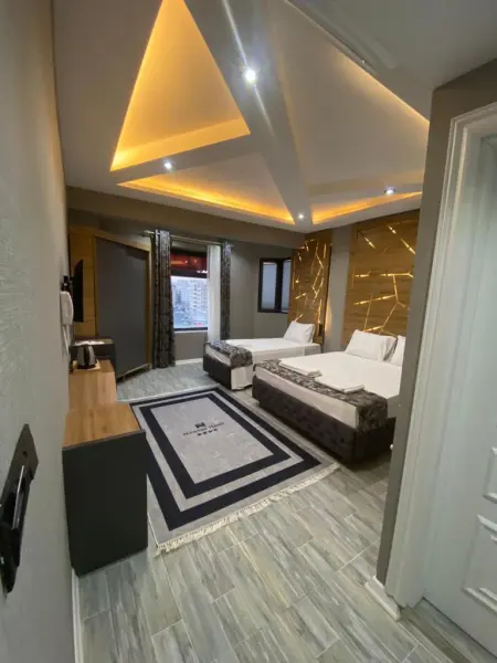 Newton Otel 9