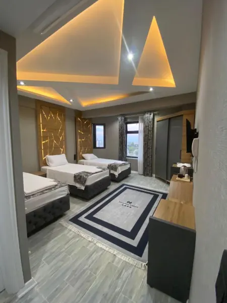 Newton Otel 10