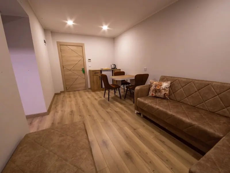 Huma Elite Hotel 21