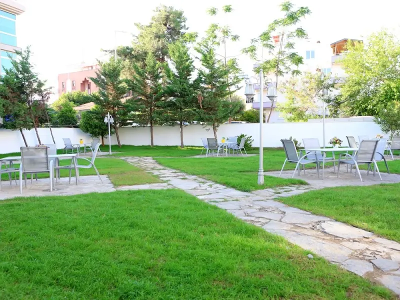Let'stay Hotel 37