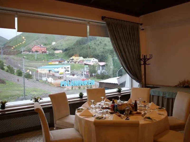 Snowdora Ski Resort Hotel 12