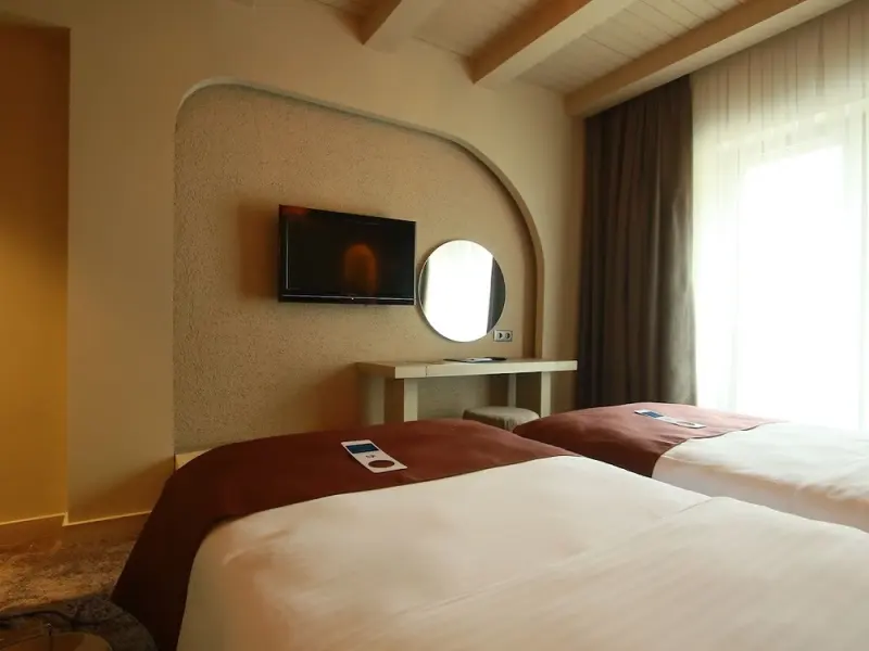 Snowdora Ski Resort Hotel 26