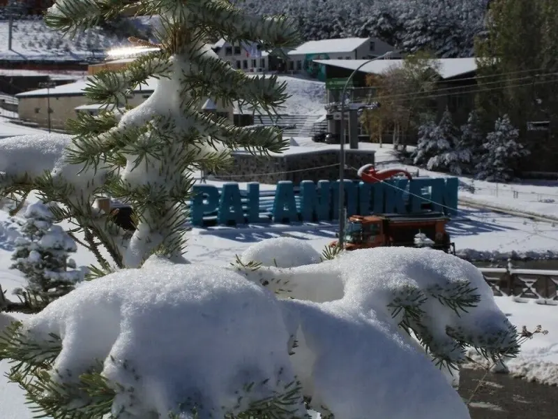 Snowdora Ski Resort Hotel 5