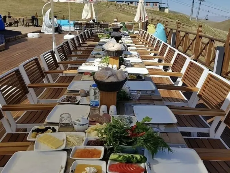 Snowdora Ski Resort Hotel 10