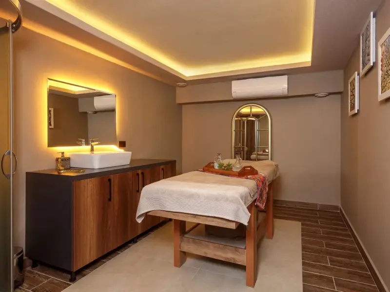 Optimum Luxury Hotel & Spa 38