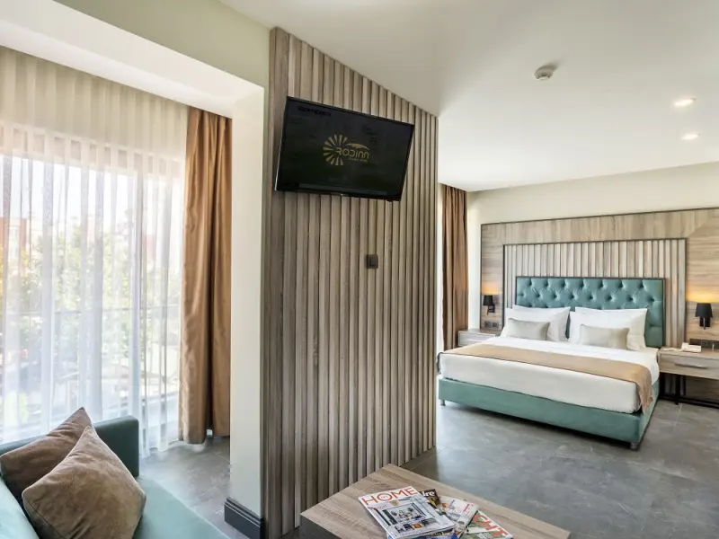 Rodinn Park Hotel 11