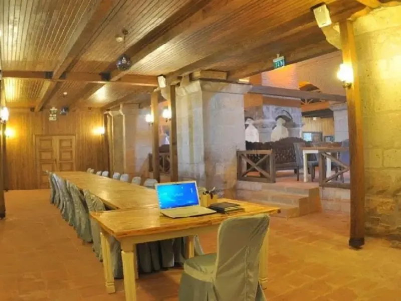 Issız Han Tarihi Butik Otel 3