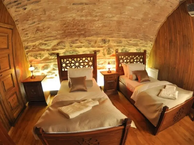 Issız Han Tarihi Butik Otel 4