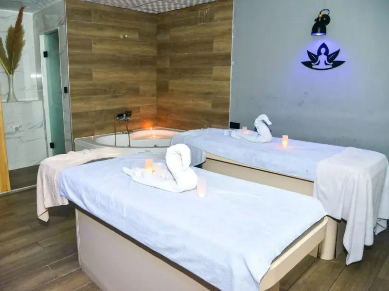 Zeynel Hotel 36