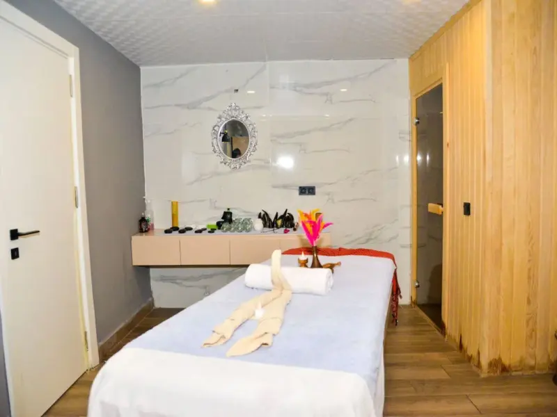 Zeynel Hotel 37