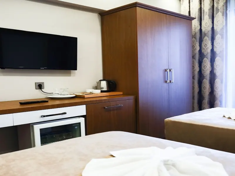 Marine View Hotel 25