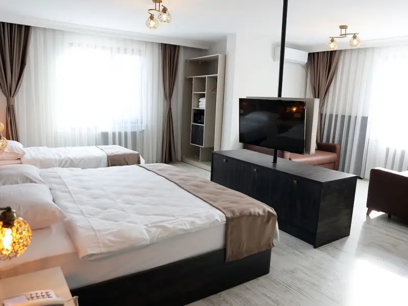 Sar-Per Suites & Hotel 17