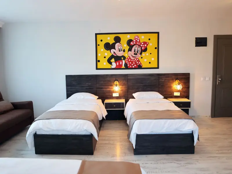 Sar-Per Suites & Hotel 18