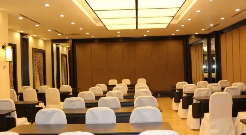 White Park Otel 22