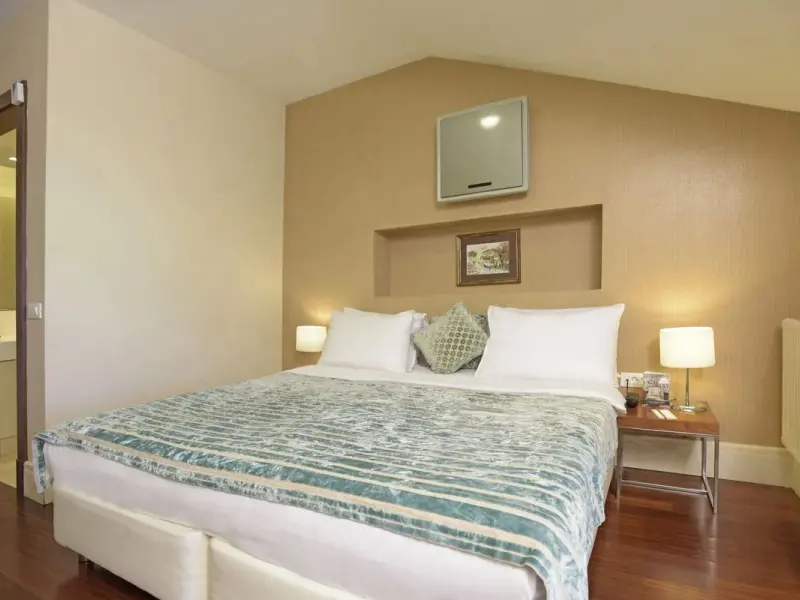 Cheya Hotel Nisantasi 16