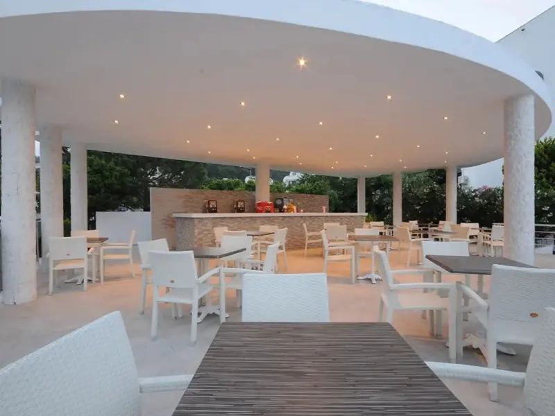 Caprice Beach Hotel 21
