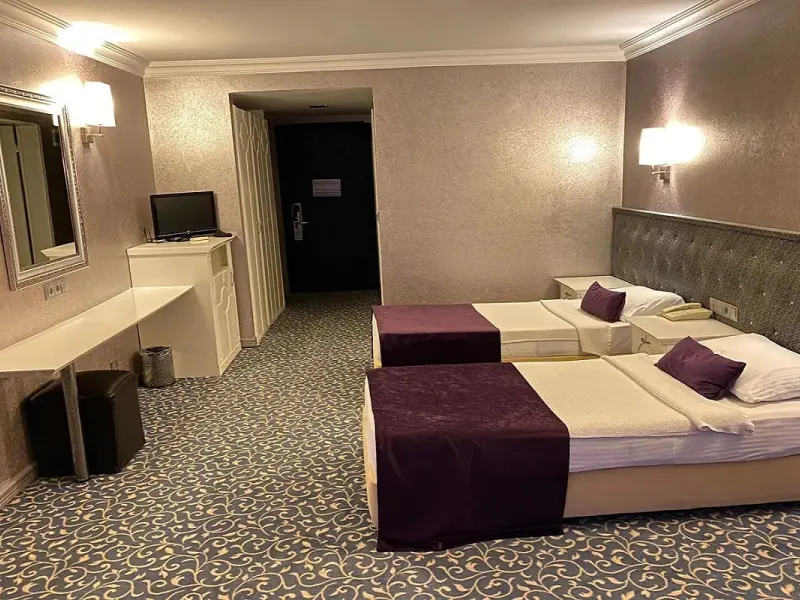 Caprice Beach Hotel 6
