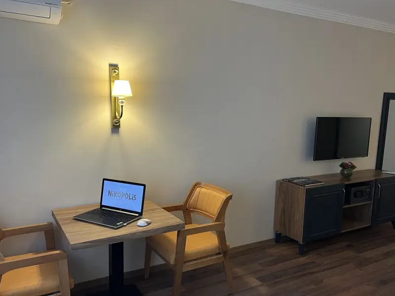 Nikopolis Otel 17