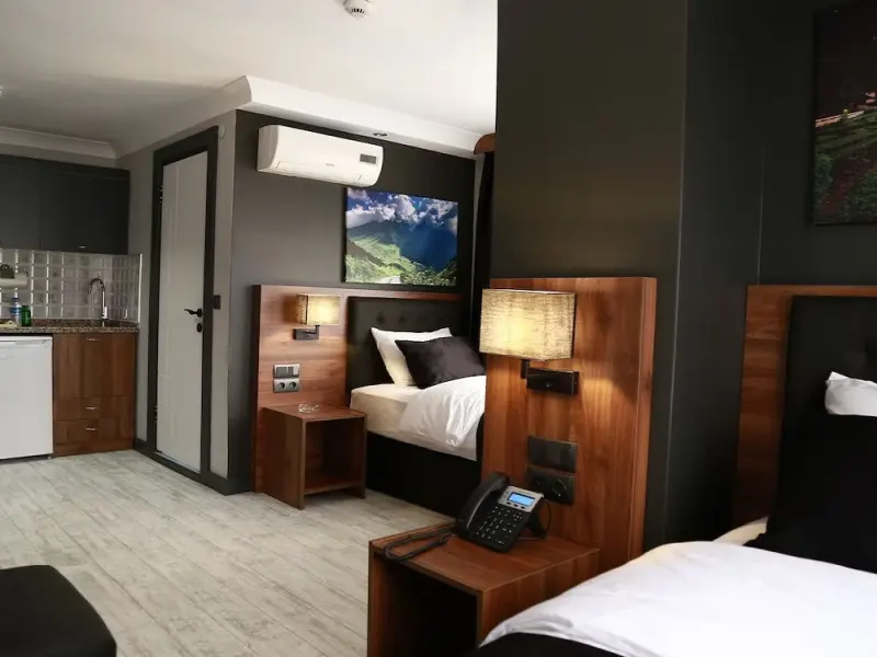 Azra Suite 11