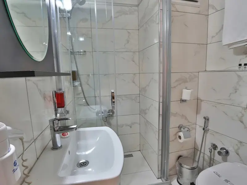 Azra Suite 12
