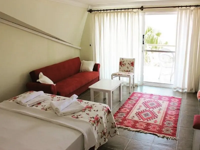 Dolphin Boutique Hotel 10