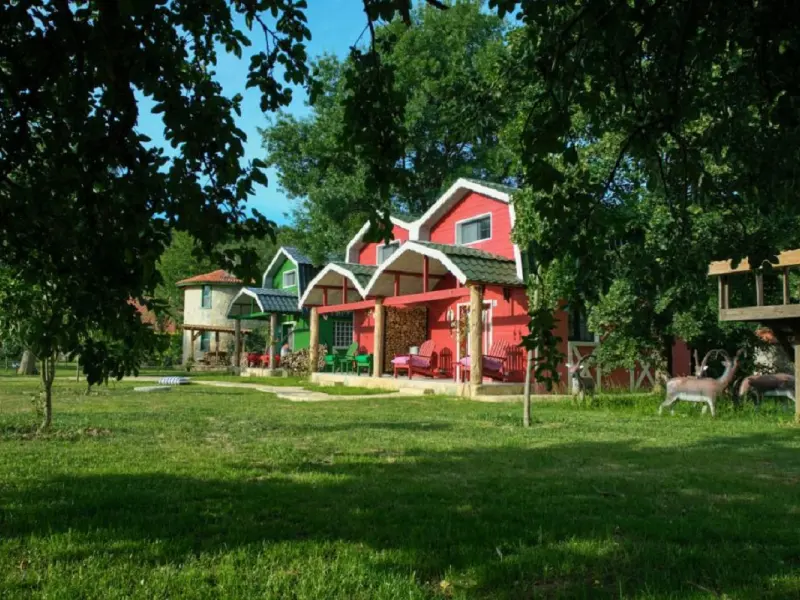 Dachas Cove Houses 3